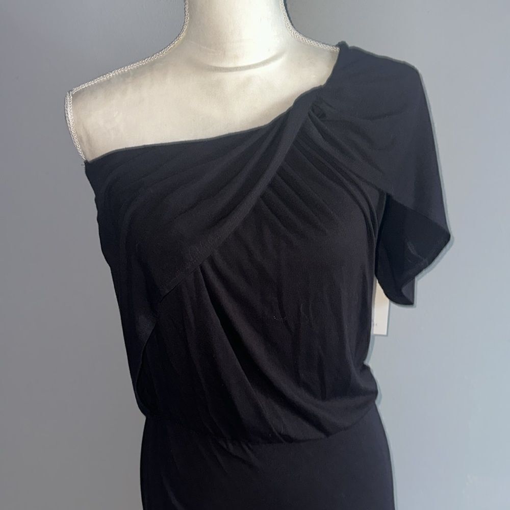 đ„Robertâ
RodriguezâDress! - Picture 3 of 12